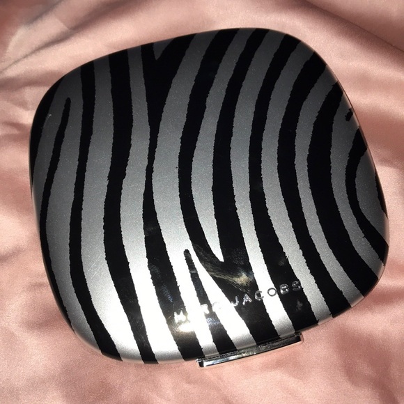 🦓Marc Jacobs “Wild One” palette🦓 - Picture 2 of 6